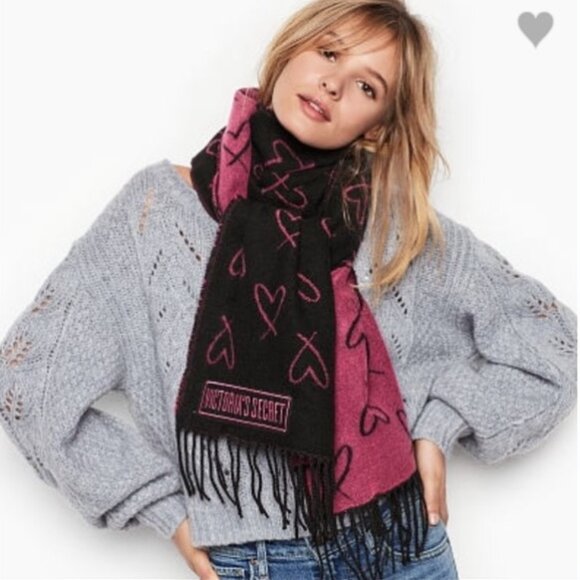 NEW Victoria's Secret Scarf Black Red Hearted Hearts Wrap Fringe NWT - Picture 3 of 11